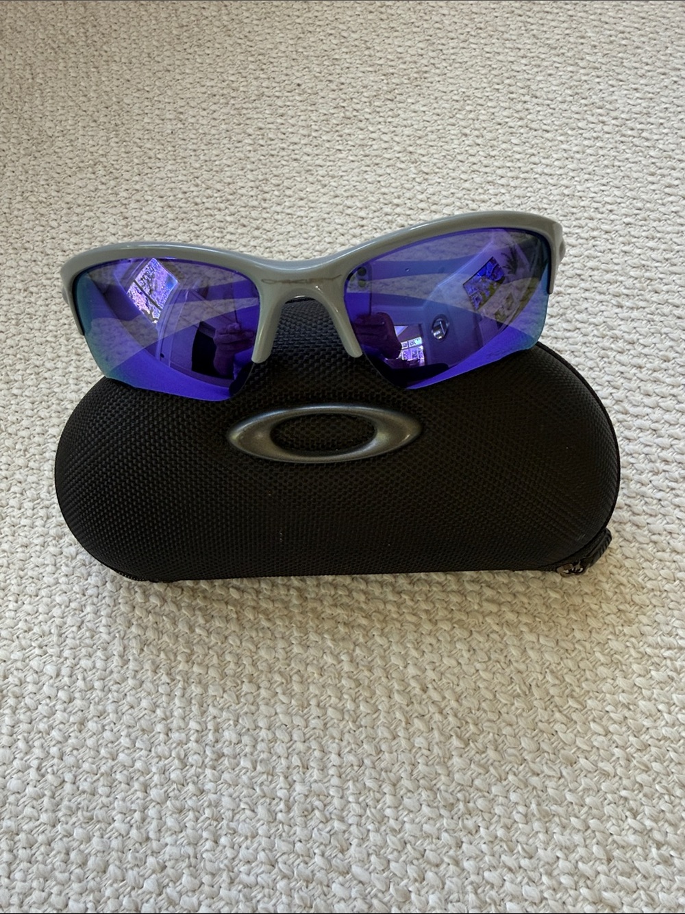Oakley Gray Frame Sunglasses with Blue Mirrored Lenses - Picture 1 of 8